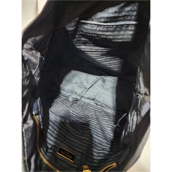 Authentic PRADA Tessuto Nylon Saffiano Tote Navy Blue - Picture 13 of 15